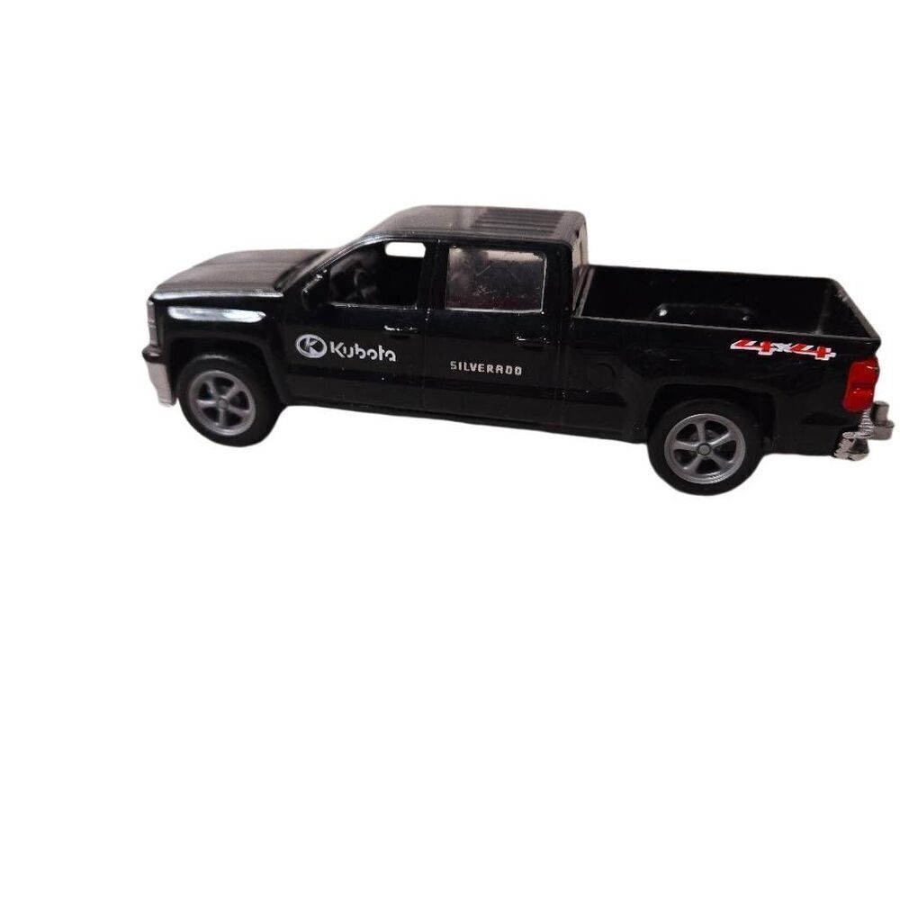 Kubota Service 2014 Chevrolet Silverado Crew Cab Dual Wheel White 4 Door